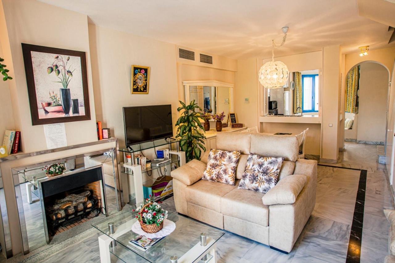 Duplex Apartment On The Beach 71 Марбелья Экстерьер фото