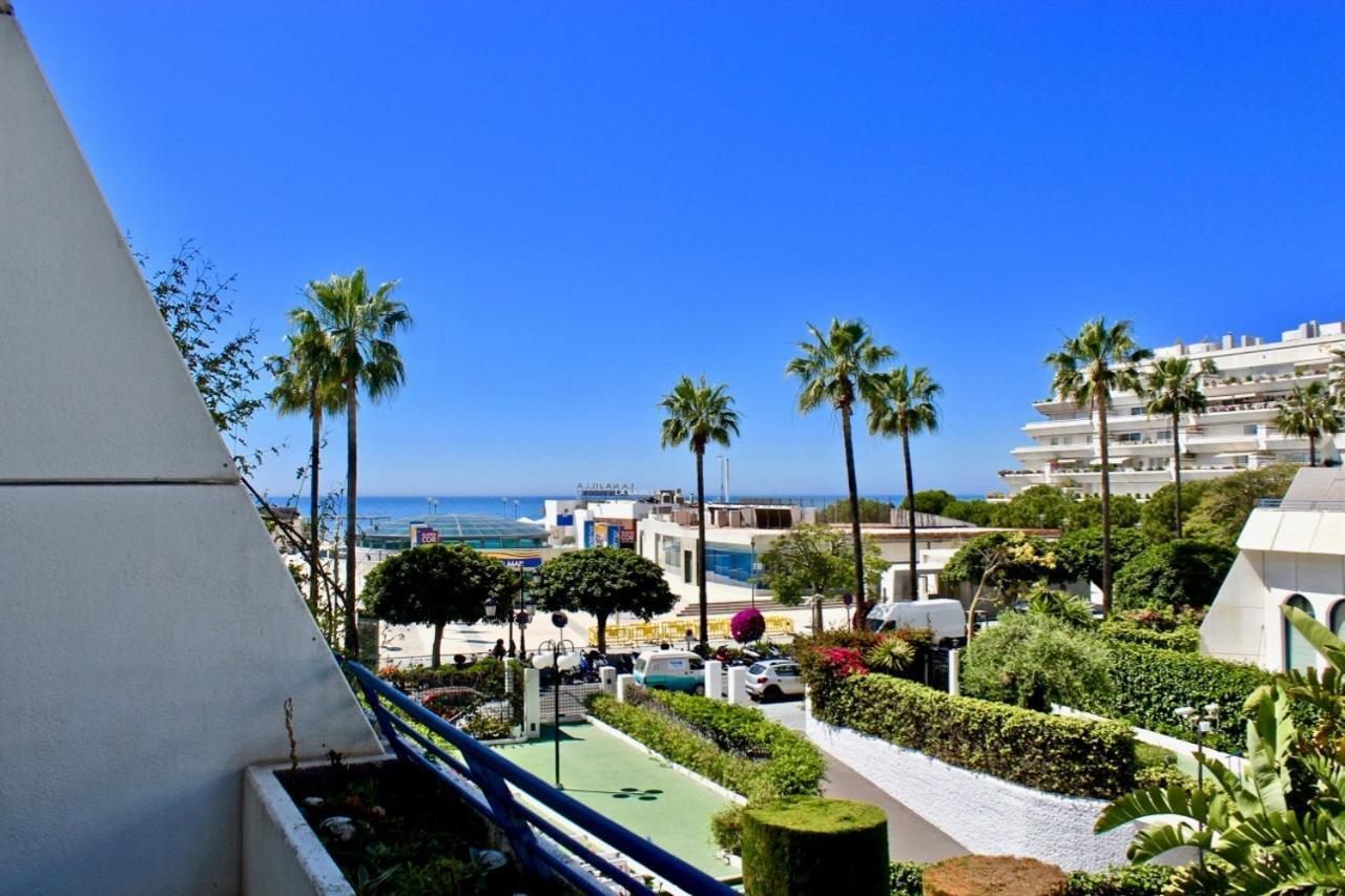 Duplex Apartment On The Beach 71 Марбелья Экстерьер фото